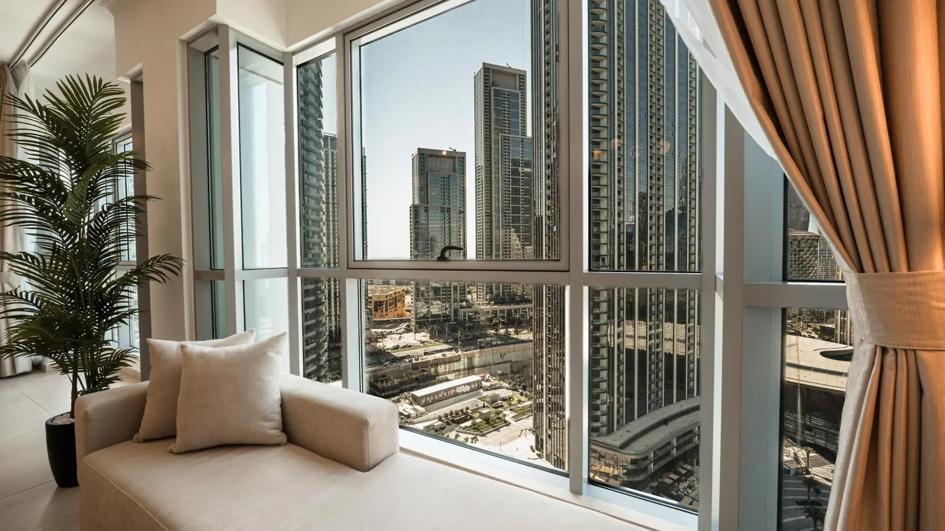 Apartment Best Location In Downtown Dubai